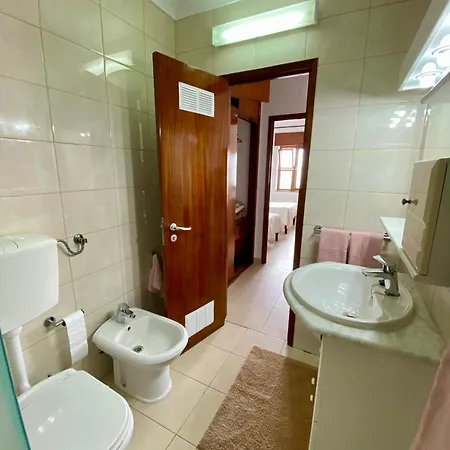 Sounds Of The Sea Apartment *