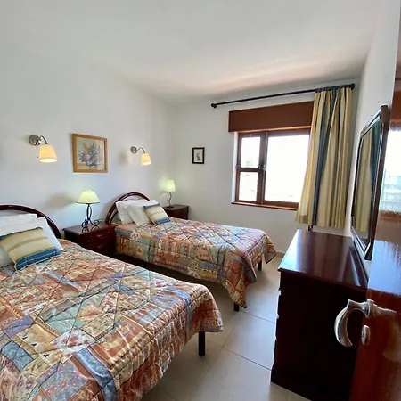 Sounds Of The Sea Apartment